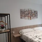 Welcoming Apart Old Town